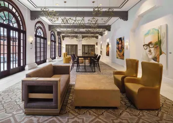 DoubleTree by Hilton Austin hotel thumbnail 4