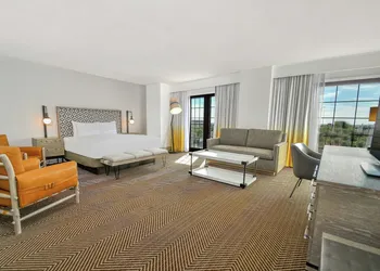DoubleTree by Hilton Austin hotel thumbnail 8