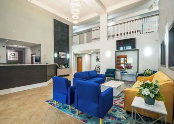 Quality Inn & Suites hotel thumbnail 2