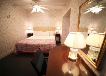 The Kennebunk Inn hotel thumbnail 6