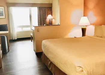 Lighthouse Suites Inn hotel thumbnail 4