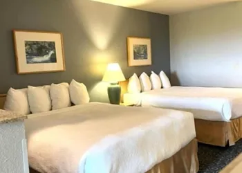 Lighthouse Suites Inn hotel thumbnail 5