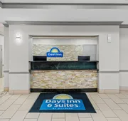 Days Inn & Suites by Wyndham Cedar Rapids hotel detail image 3