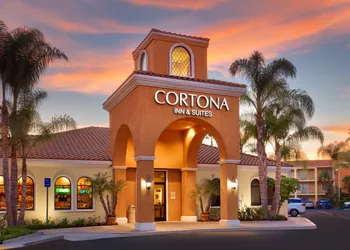 Cortona Inn & Suites Anaheim Resort hotel thumbnail 4