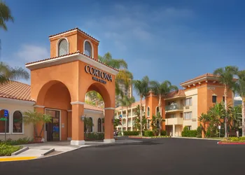 Cortona Inn & Suites Anaheim Resort hotel thumbnail 7