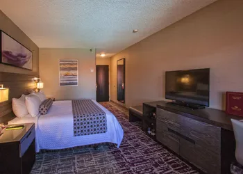 Crowne Plaza Silicon Valley N - Union City by IHG hotel thumbnail 3