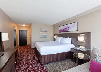 Crowne Plaza Silicon Valley N - Union City by IHG hotel thumbnail 7