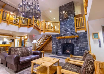 Brewster Mountain Lodge hotel thumbnail 4