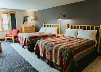 Brewster Mountain Lodge hotel thumbnail 5