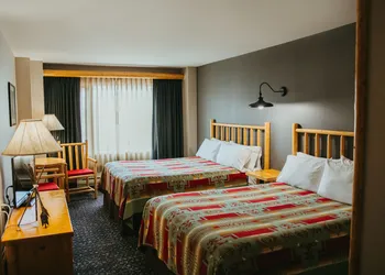Brewster Mountain Lodge hotel thumbnail 6