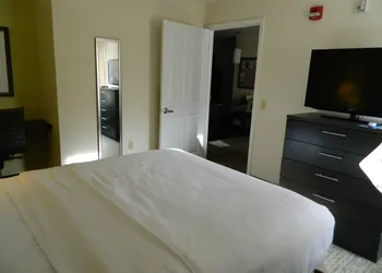 Candlewood Suites Harrisburg - Hershey by IHG hotel thumbnail 2