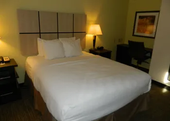 Candlewood Suites Harrisburg - Hershey by IHG hotel thumbnail 4