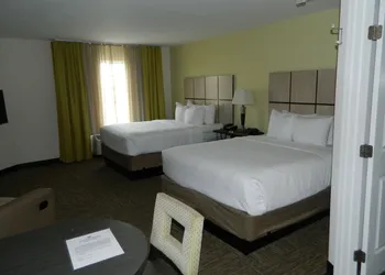 Candlewood Suites Harrisburg - Hershey by IHG hotel thumbnail 5
