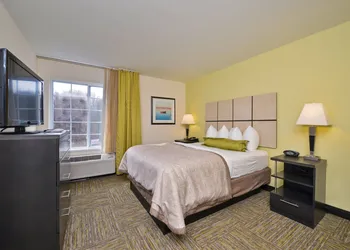 Candlewood Suites Harrisburg - Hershey by IHG hotel thumbnail 7