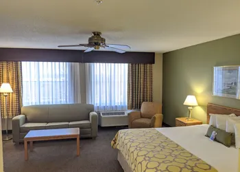 Baymont by Wyndham Rockford hotel thumbnail 6