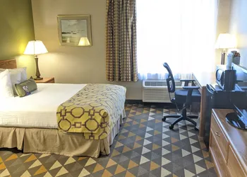 Baymont by Wyndham Rockford hotel thumbnail 7