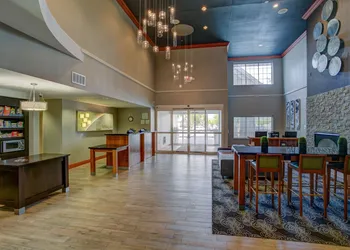 Holiday Inn Hotel & Suites-Milwaukee Airport by IHG hotel thumbnail 2
