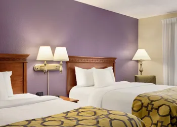 Baymont by Wyndham Springfield I-44 hotel thumbnail 4