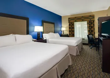 Holiday Inn Express Tower Center by IHG hotel thumbnail 6