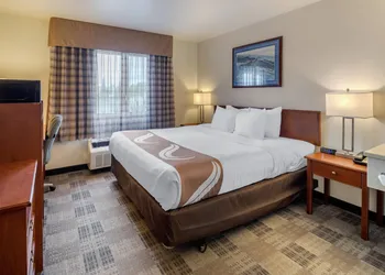 Quality Inn Kenai hotel thumbnail 4