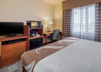 Quality Inn Kenai hotel thumbnail 5