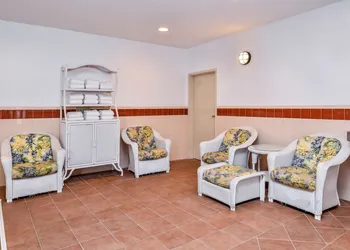 Hampton Inn Emporia hotel thumbnail 7