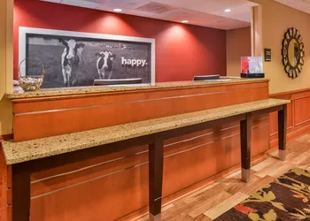 Hampton Inn Emporia hotel thumbnail 8