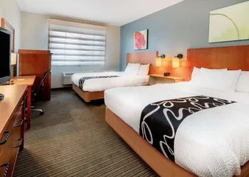 La Quinta Inn & Suites by Wyndham Helena hotel thumbnail 7