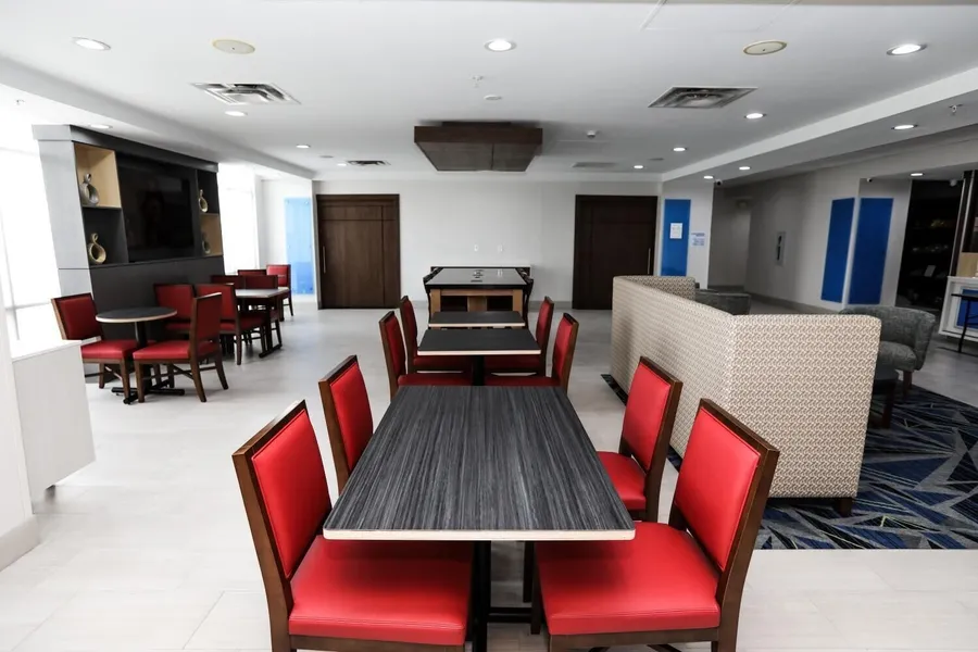 Holiday Inn Express : Hillsboro I-35 by IHG hotel detail image 2
