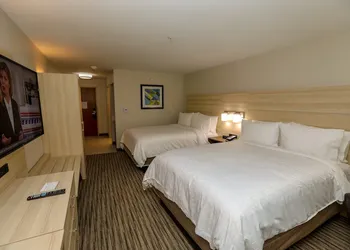 Holiday Inn Express : Hillsboro I-35 by IHG hotel thumbnail 7
