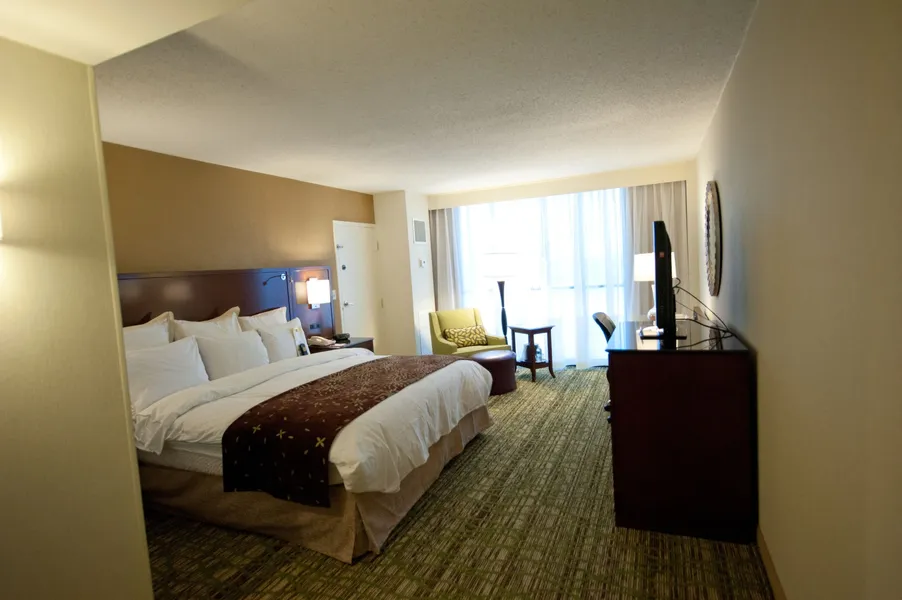 Mobile Marriott hotel detail image 6