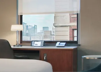 Hilton Chicago hotel thumbnail 7