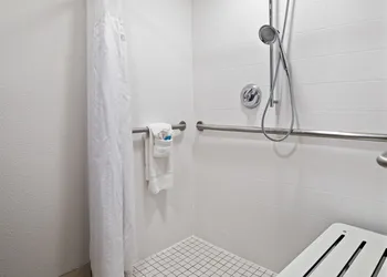 Holiday Inn Express - Atlanta/Kennesaw by IHG hotel thumbnail 2
