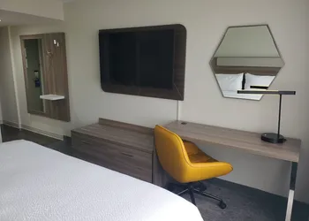 Holiday Inn Express - Atlanta/Kennesaw by IHG hotel thumbnail 5