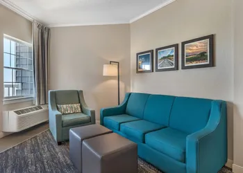 Comfort Suites Chincoteague Island Bayfront Resort hotel thumbnail 8
