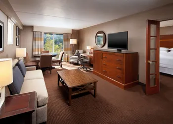 Sheraton Agoura Hills Hotel hotel thumbnail 4