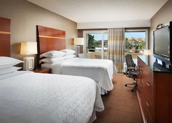 Sheraton Agoura Hills Hotel hotel thumbnail 7
