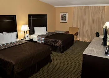 California Inn hotel thumbnail 7