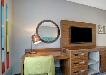 Hampton Inn & Suites by Hilton - Guelph hotel thumbnail 7