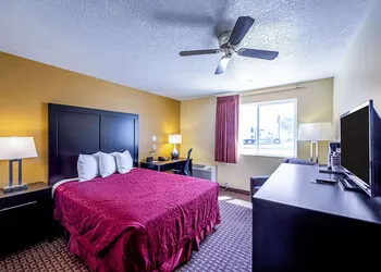 Rodeway Inn & Suites Monticello hotel thumbnail 4