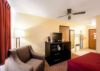 Rodeway Inn & Suites Monticello hotel thumbnail 5
