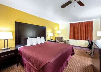 Rodeway Inn & Suites Monticello hotel thumbnail 6
