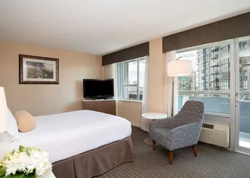Best Western Premier Chateau Granville Hotel & Suites & Conf. Centre hotel thumbnail 6