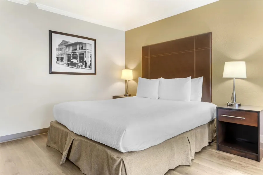 Best Western Plus Garden Court Inn hotel detail image 6