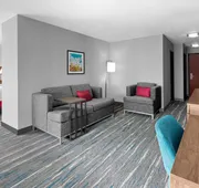 Hampton Inn Phoenix-Biltmore hotel detail image 5