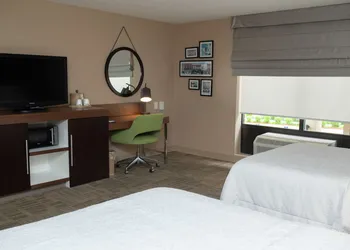 Hampton Inn Commerce Novi hotel thumbnail 5
