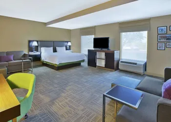 Hampton Inn Commerce Novi hotel thumbnail 7