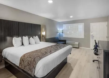 SureStay Plus by Best Western Santa Clara Silicon Valley hotel thumbnail 7