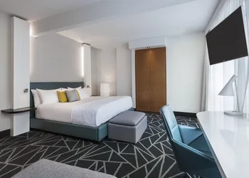 Warwick Le Crystal - Montréal hotel thumbnail 6