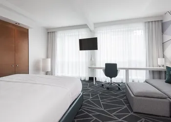 Warwick Le Crystal - Montréal hotel thumbnail 7